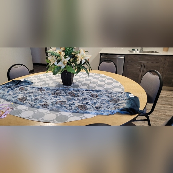 Northern Reflections Scarf /wrap - Picture 5 of 5